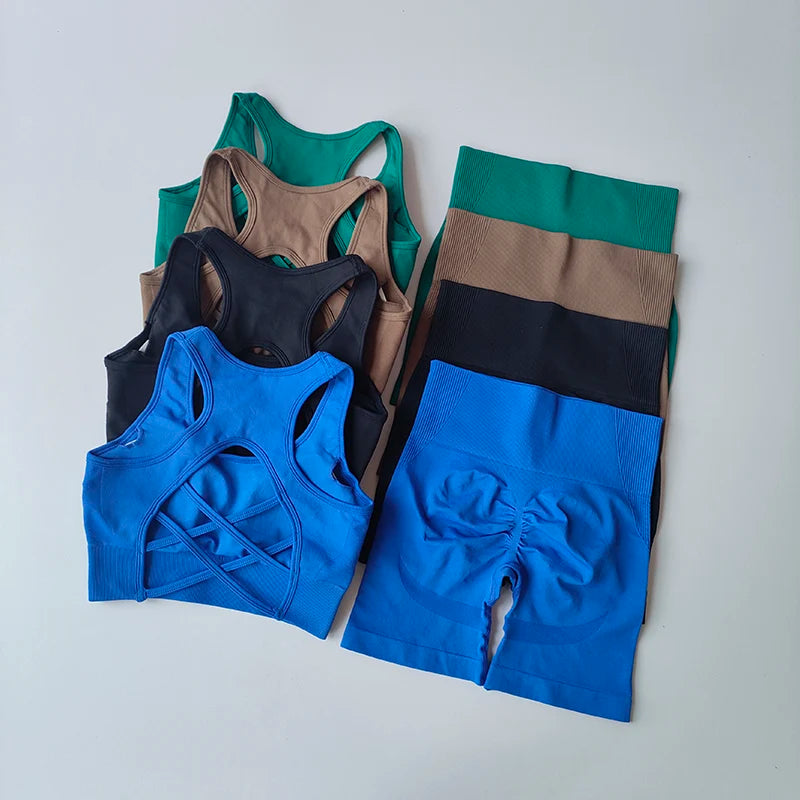 Women’s Seamless Yoga Set – Sport Bra & High-Waist Shorts