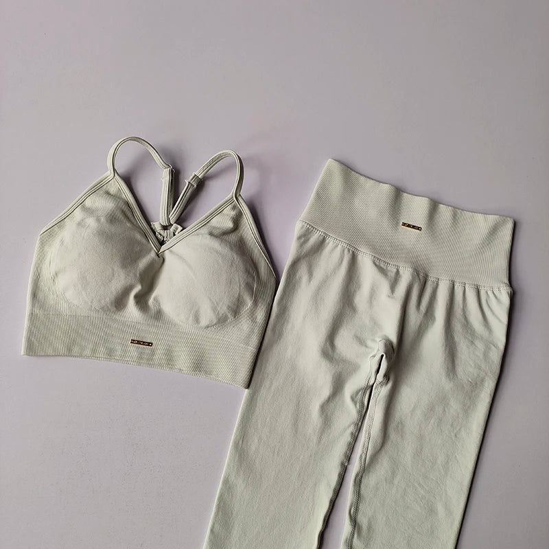 Women's Seamless Yoga Set – Hip-Lift Bra & Leggings, Quick-Dry